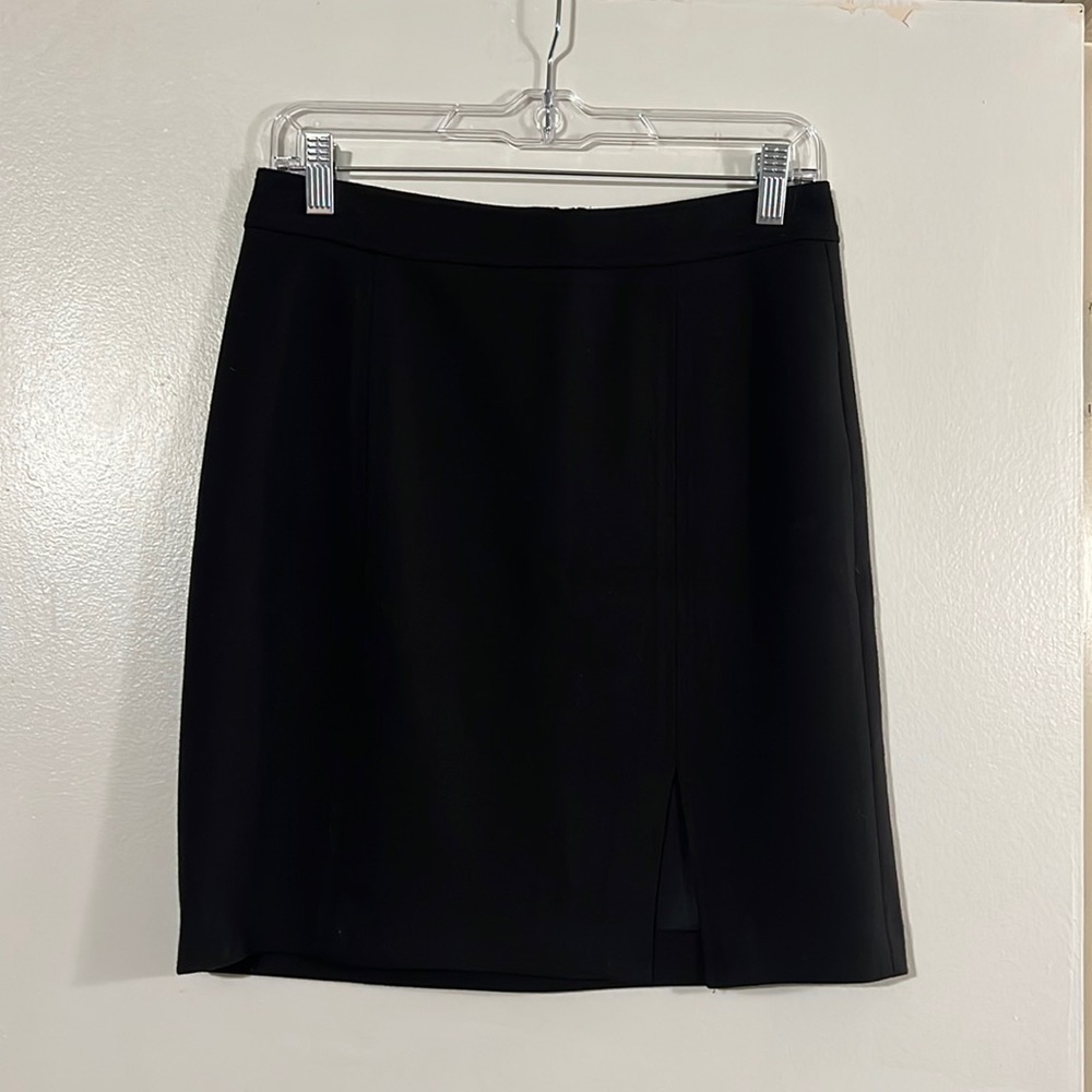 Laundry by Shelli Segal stretchy black skirt.